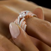 The Cosmara Solitaire Ring - thumb 4