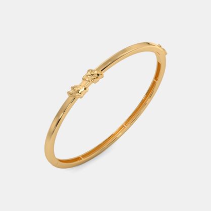 The Zyvariel Oval Bangle