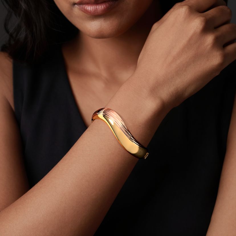 The Virek Oval Bangle - image 3